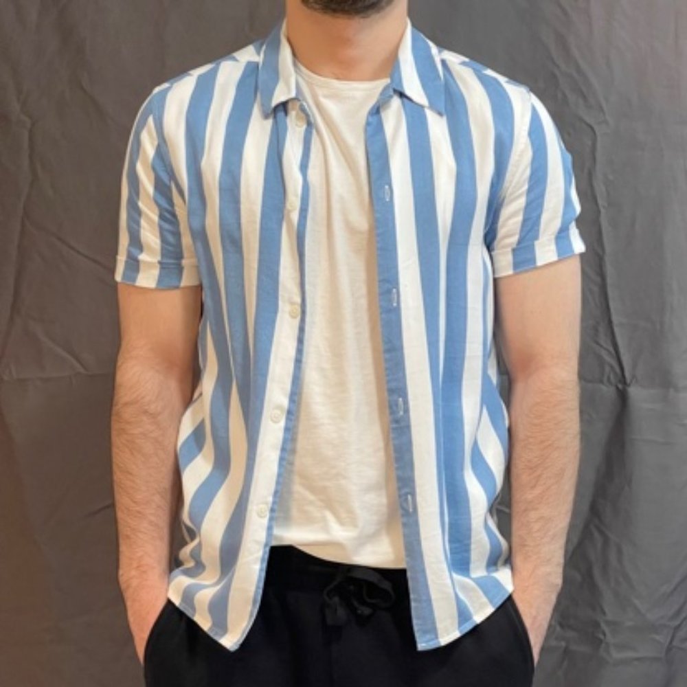 H&M button down shirt